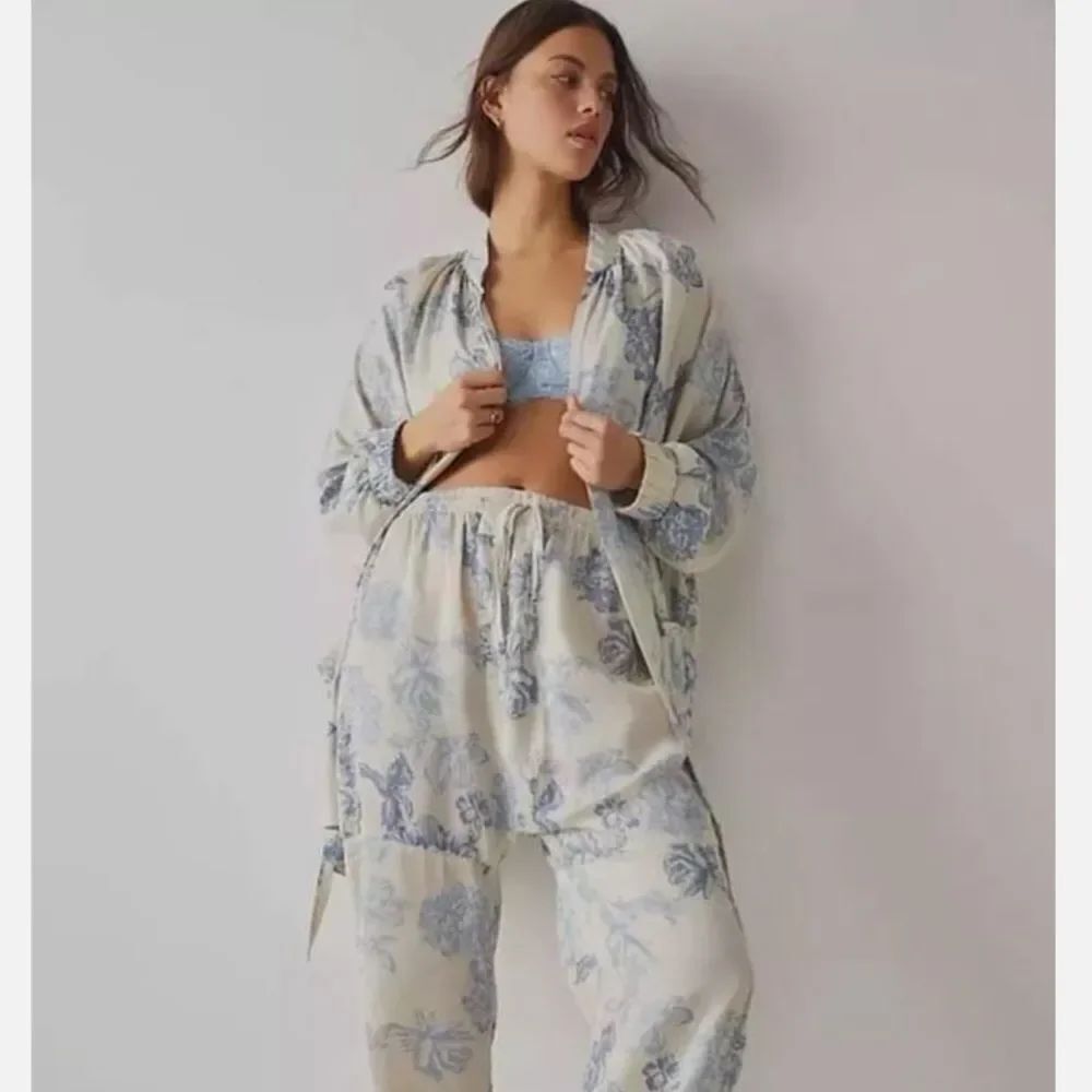 Intimately Free People Slinkin' Robe Top Only